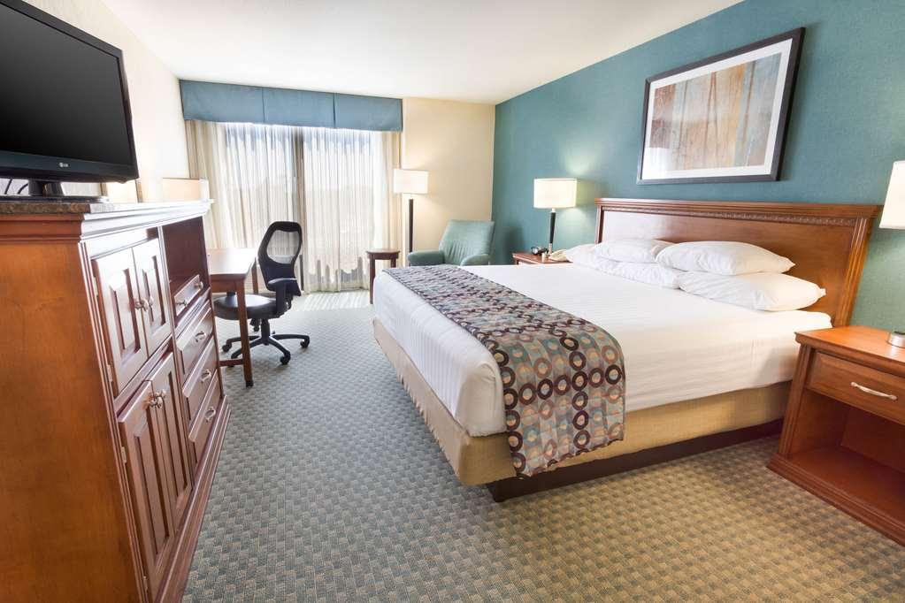 Drury Inn & Suites Birmingham Lakeshore Drive Habitación foto